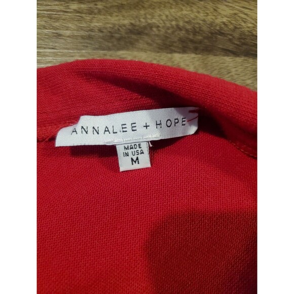 Annalee + Hope Women's Gorgeous Medium Red Poncho Collared Button Accents Cape - Picture 3 of 4